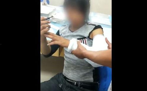 吃瓜网红帅哥视频,吃瓜网红帅哥的吸睛瞬间