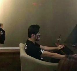 周杰伦爆料打游戏视频,揭秘电竞背后的娱乐生活