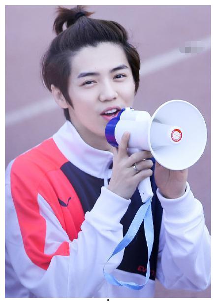 鹿晗新闻爆料视频播放网站,揭秘幕后故事  第3张