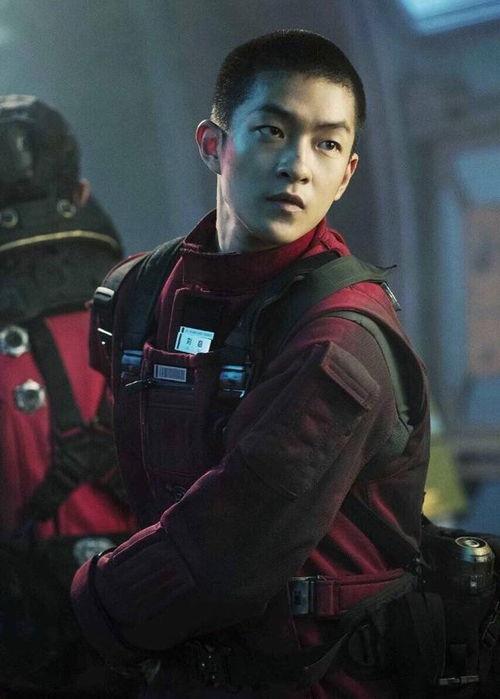 刘启爆料图片高清大图最新,高清大图揭秘幕后真相  第3张