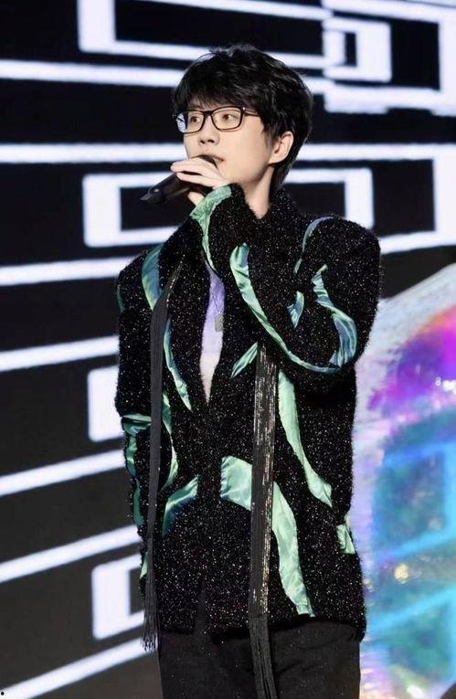 狗仔爆料许嵩视频播放在线观看,揭秘许嵩神秘视频幕后，在线观看一探究竟  第3张