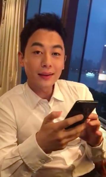 圈内扒爷爆料朱亚文视频,扒爷揭秘娱乐圈不为人知的一面